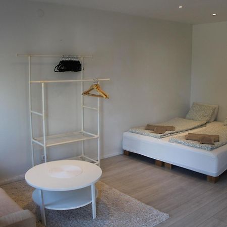 Cozy City Stay Steps From The Beach & Transit Abbekås Exterior foto